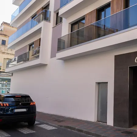 Atico Avenida Edf. Cayetana Apartamento *